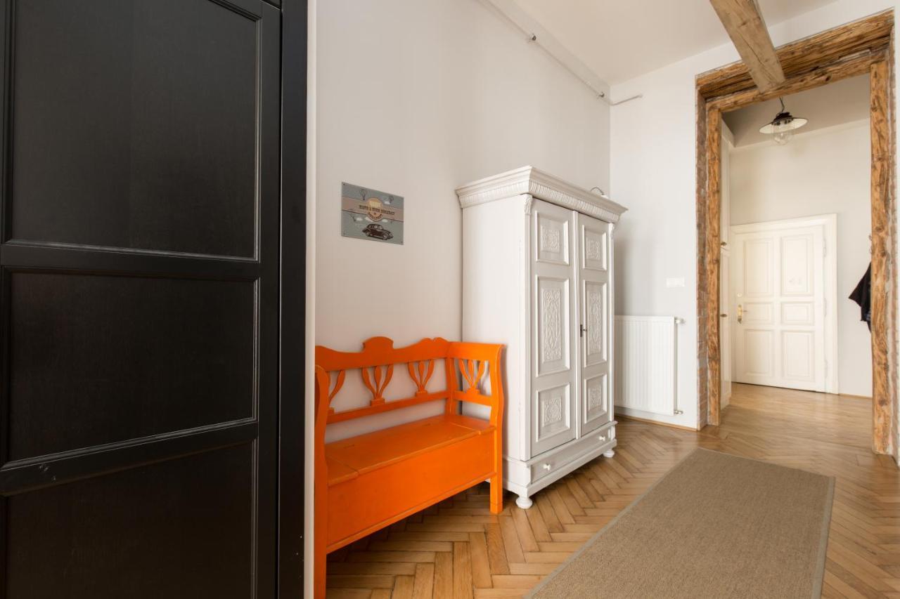 King Rustik & Central Apartment Budapest Bagian luar foto